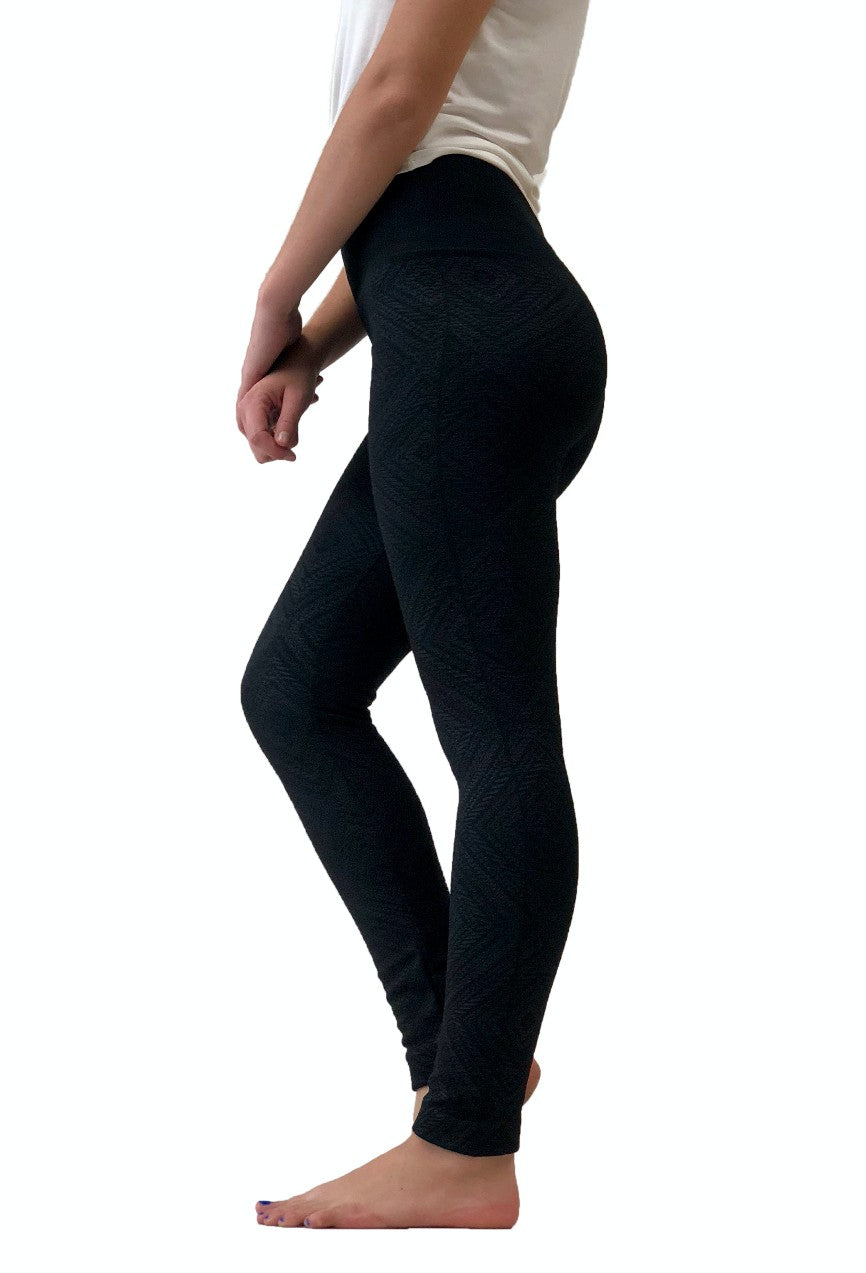 Embossed Fleece Lined Legging